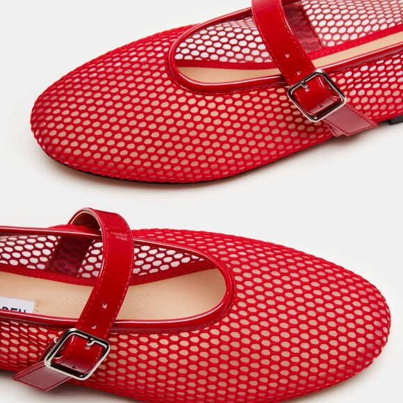Steve Madden Red Mesh DREAMING Flats in Size 8 - Picture 12 of 14